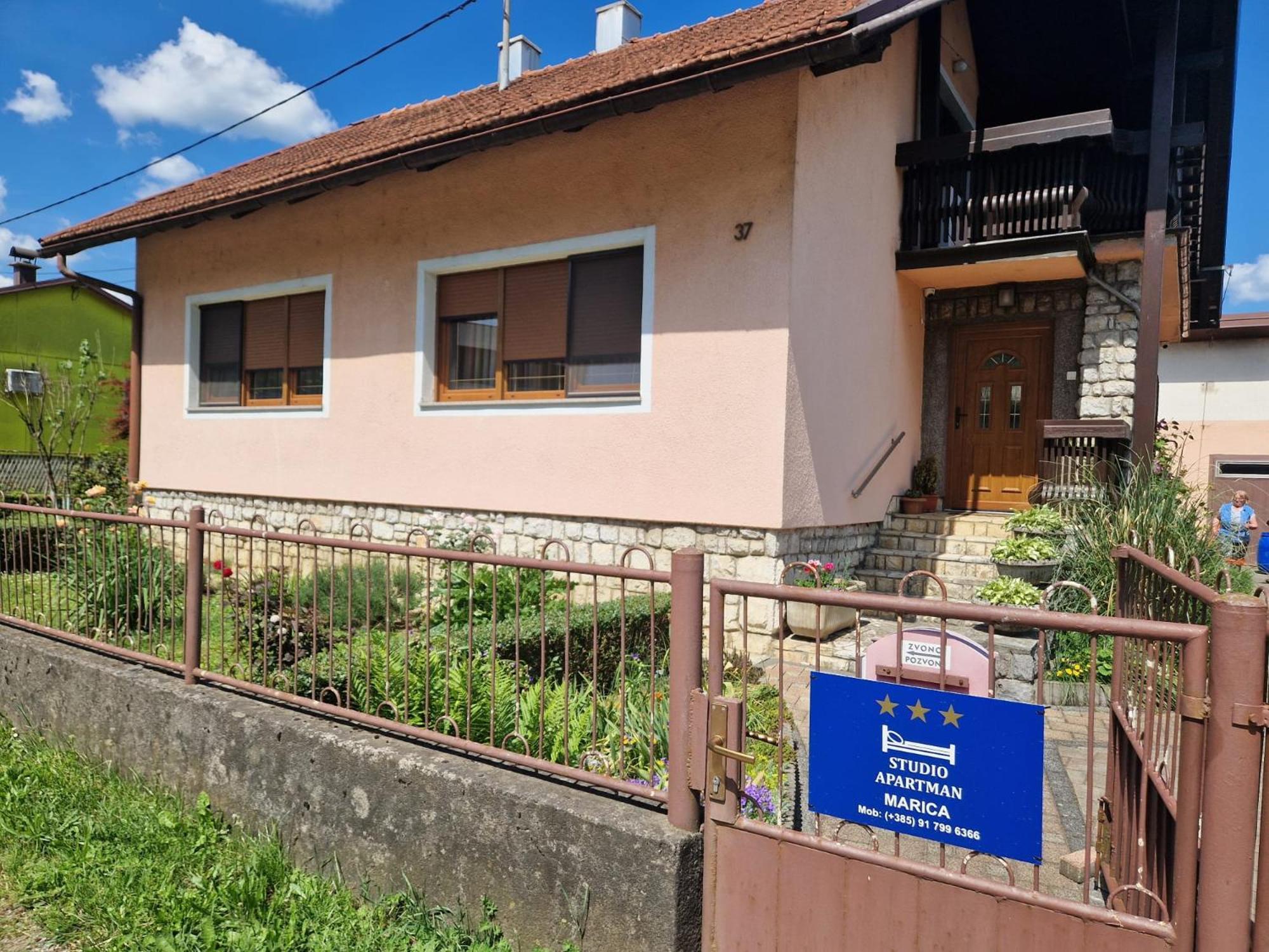 Studio Apartman Marica - Ogulin, Hrvatska Exterior foto